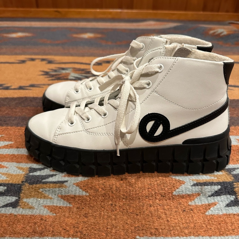 White High-Top Sneakers with Black Soles